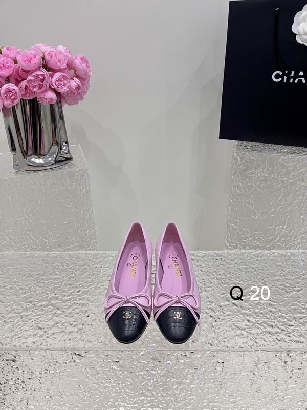 Chanel Women's Shoes 200